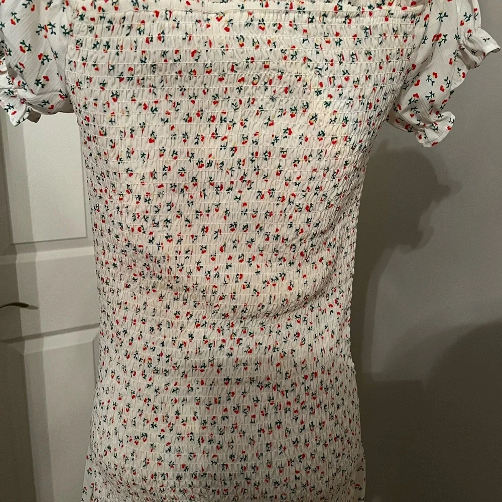 Dress - Picture 3 of 3